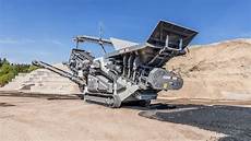 Mineral Fertilizer Distributing Machines