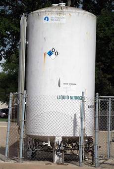 Nitrogen Tank